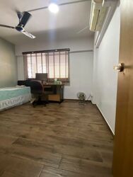 Blk 827 Yishun Street 81 (Yishun), HDB Executive #484750941